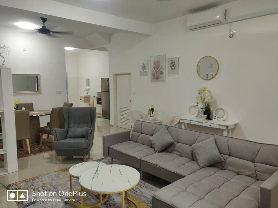 Safiyya Homestay 켈루앙 외부 사진