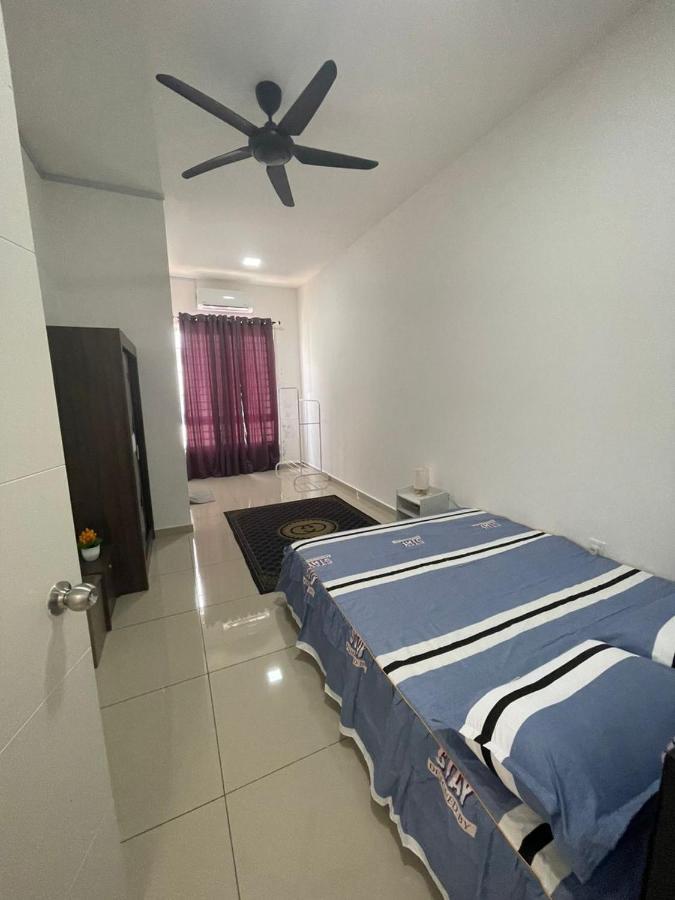 Safiyya Homestay 켈루앙 외부 사진