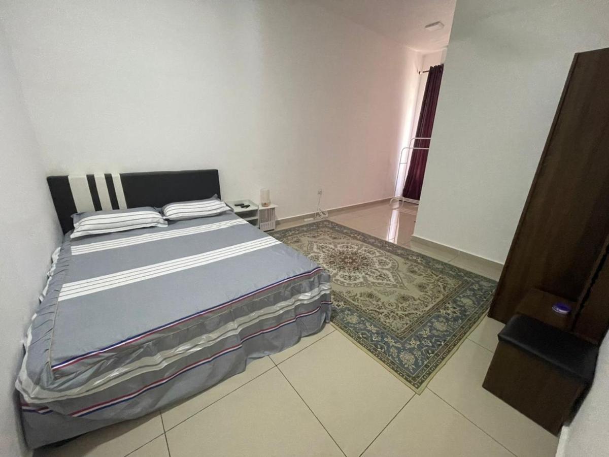 Safiyya Homestay 켈루앙 외부 사진